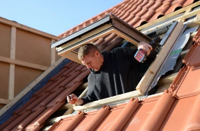 Pose de fenêtres de toit Velux à Angiens